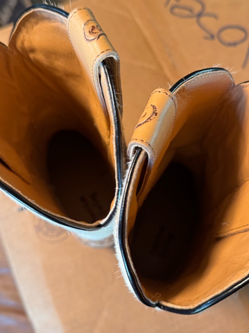 American Darling Authentic Cowhide Boots - Picture 5 of 5